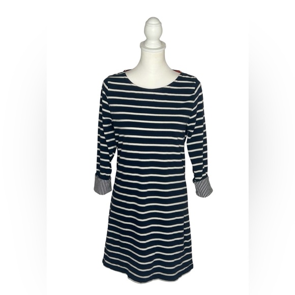 Boden Dresses & Skirts - Boden Navy & White Striped Boatneck Shift dress Sz 6R EUC 3/4 sleeve nautical